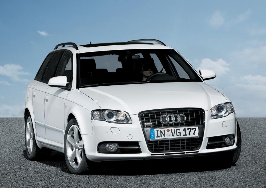  Audi A4 3.0 TDI Quattro S-Line Avant (B7, 8E) 2004 года  (фото 1 из 2)